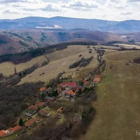Na Samote Chalet Jedlove Kostolany